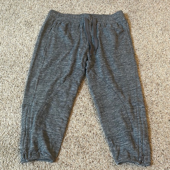 Adidas by Stella McCartney Gray capris - Picture 1 of 6